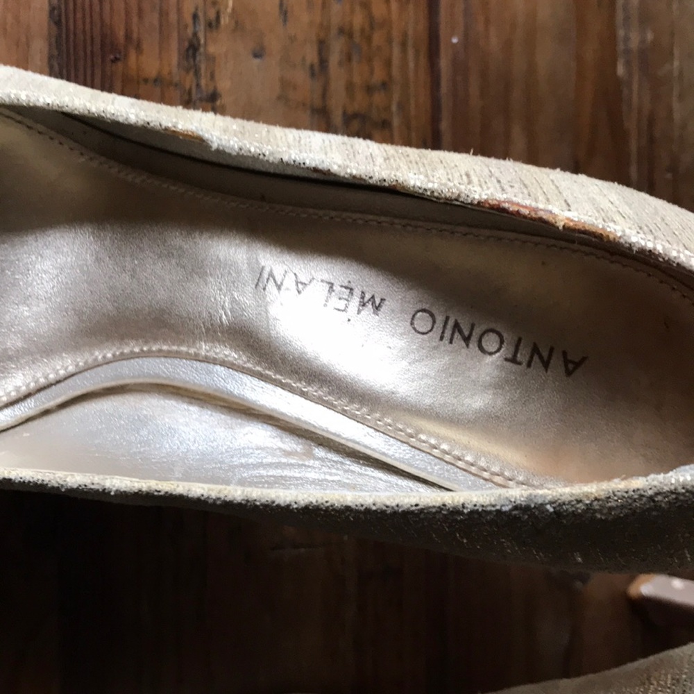 6.5 Gold Antonio Melani Heels - Picture 4 of 5